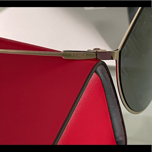 FENDI FF Unisex Mirrored logo shades. 100% Authentic. Orig.case/cloth.No box - Picture 5 of 7